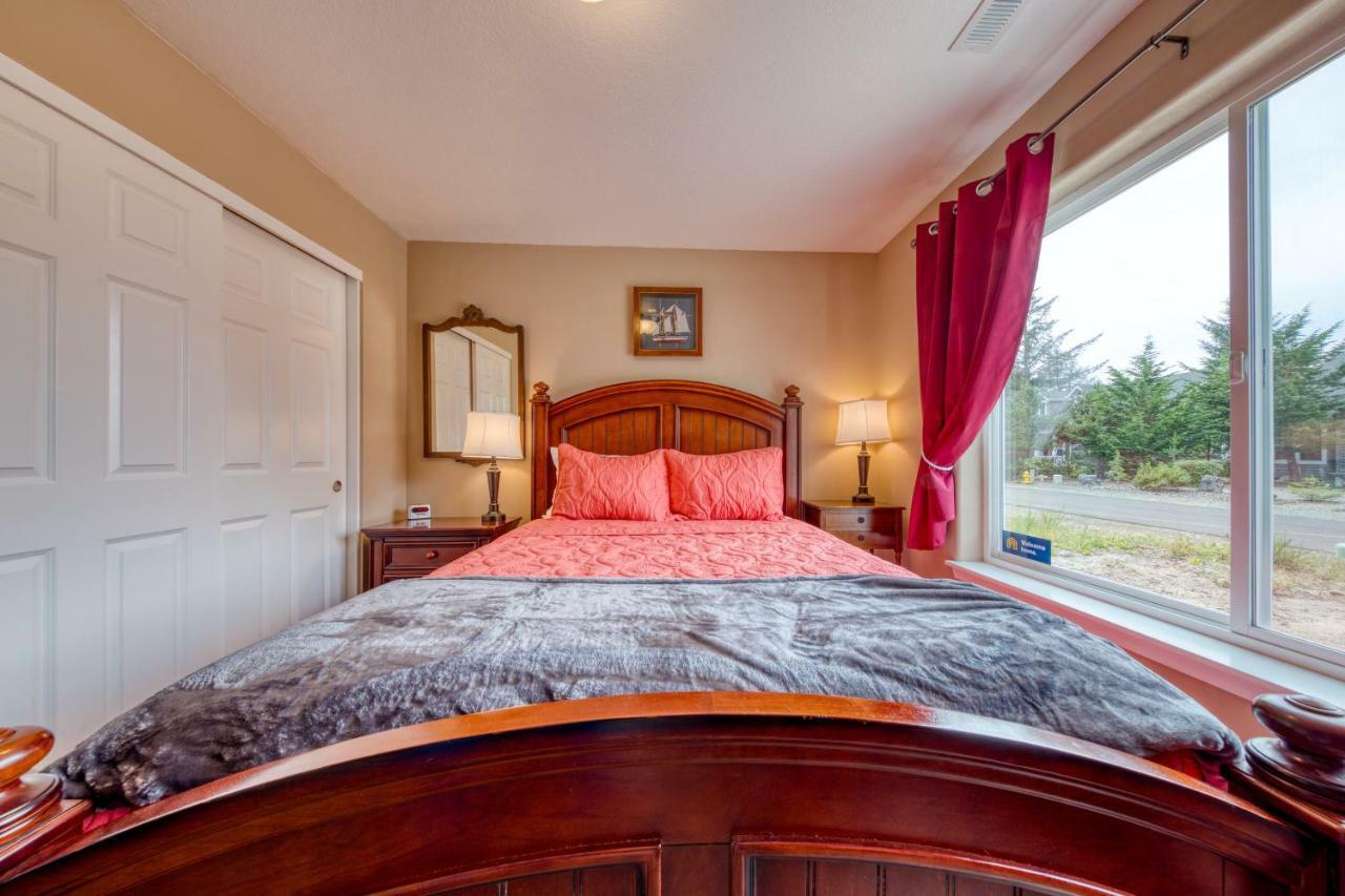 The Captain'S Quarters Rockaway Beach Bagian luar foto