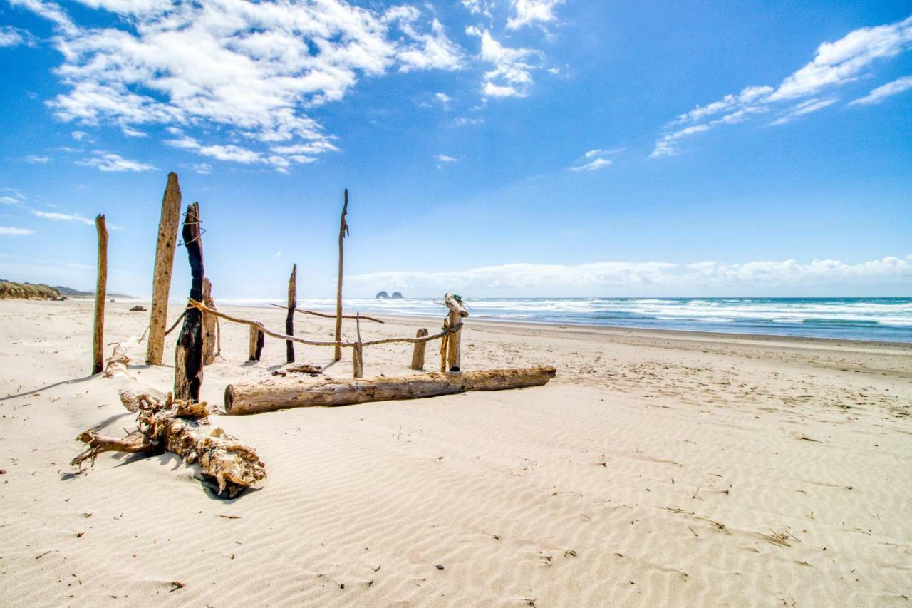The Captain'S Quarters Rockaway Beach Bagian luar foto